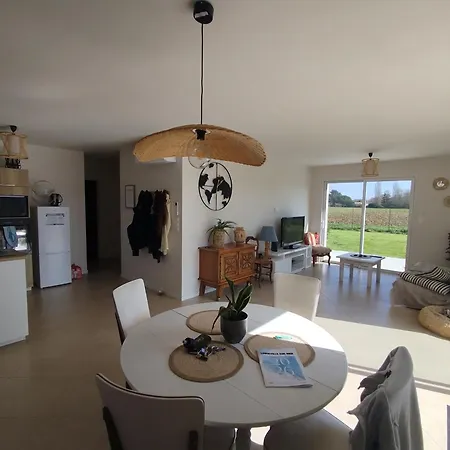 בית נופש Ladybird Maison 4 A 5 Pers Climatisee