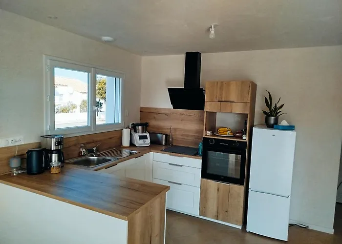 בית נופש Ladybird Maison 4 A 5 Pers Climatisee *